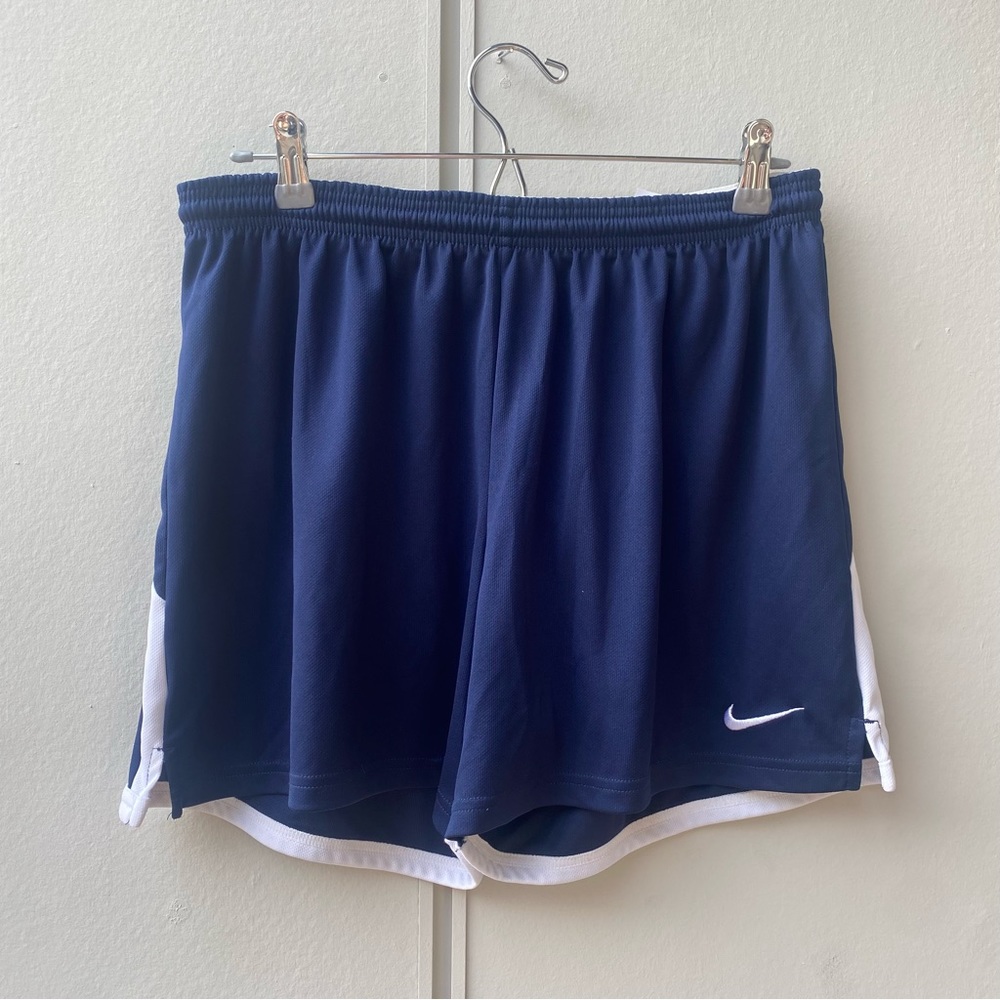 Women’s Nike Shorts - Picture 2 of 5